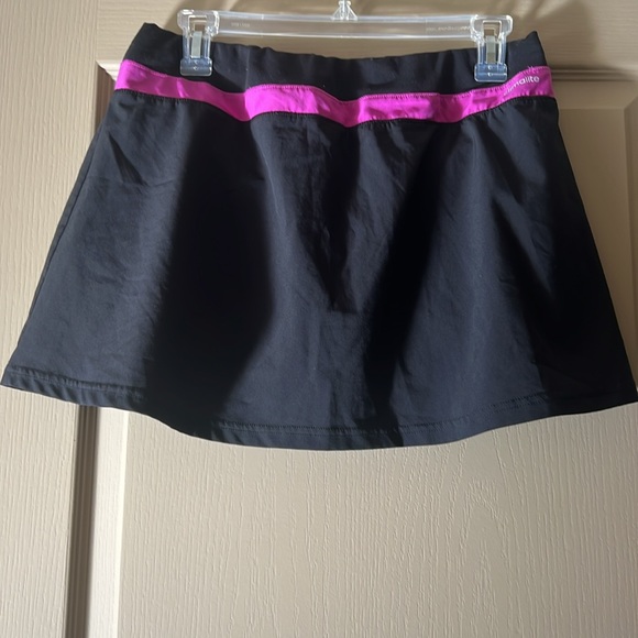 EUC Adidas Tennis Skirt - Picture 2 of 5